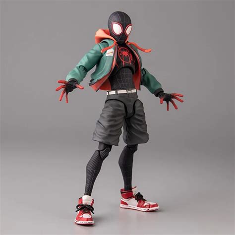 Prodotti di moda Sentinel SV Action Spider-Man Into The Spider-Verse Miles Morales Lo stile ...