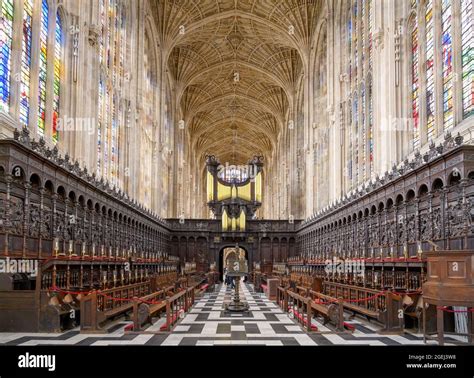 Interior of King's College Chapel, King's College, Cambridge ...