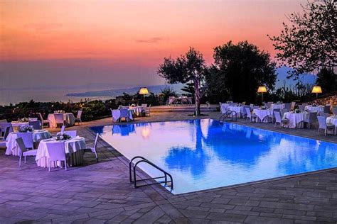 Hotels In Naples With Pool | Book from 50+ Stay Options @Best Price