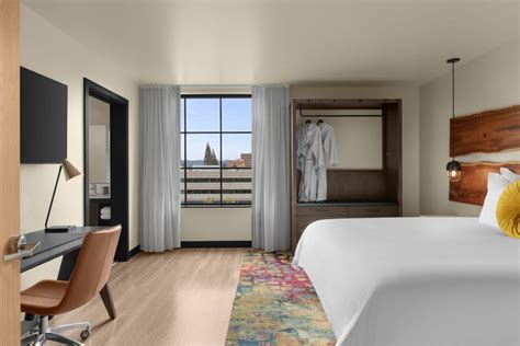 Hotel Rooms in Eugene Oregon | Rooms & Suites | The Gordon Hotel