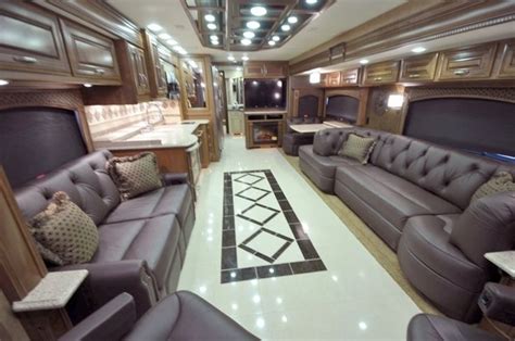 RV Bus Interior - Google Image Result for http://www.rvt.com/photos2/9566/5049566/5049566_2.jpg ...