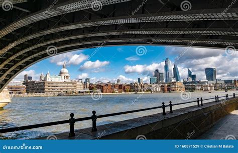 Famous Landmarks on the Riverside on Thames Editorial Stock Image ...