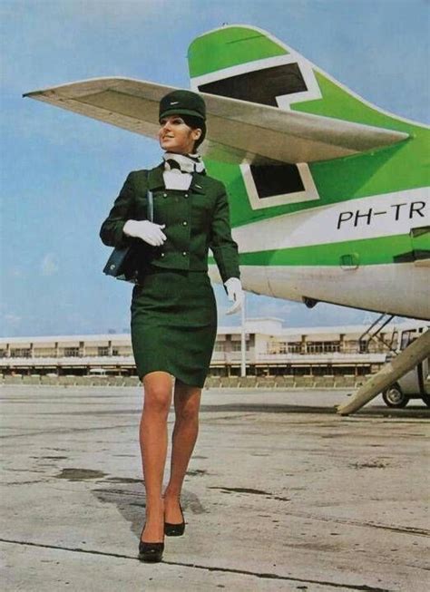 TOP 20: THE BEST VINTAGE AIRLINE UNIFORMS | FLIGHT ATTENDANT | A Luxury ...