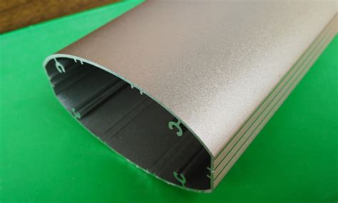 Sandblasting Aluminum Extrusion Profiles