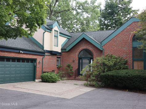 Albany NY Townhomes & Townhouses For Sale - 8 Homes | Zillow