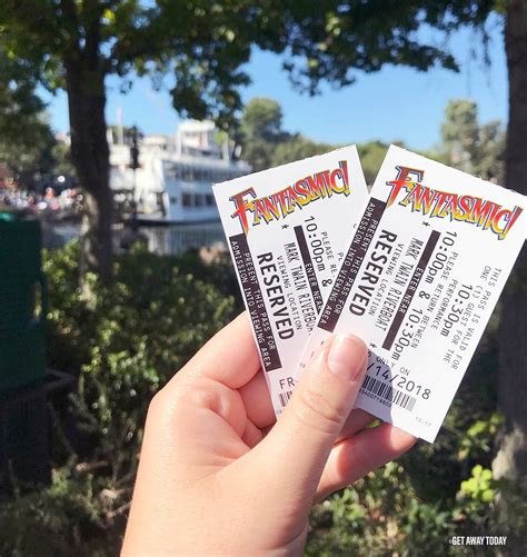 Fantasmic! at Disneyland- Ultimate Viewing Guide for the Best Seats