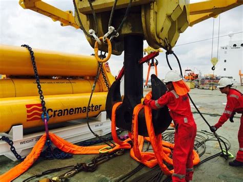 rigger_offshore_banksman (1) - Offshore Survival Training Course Aberdeen