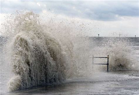 Suffolk flood alerts issued for several areas including Felixstowe and Southwold