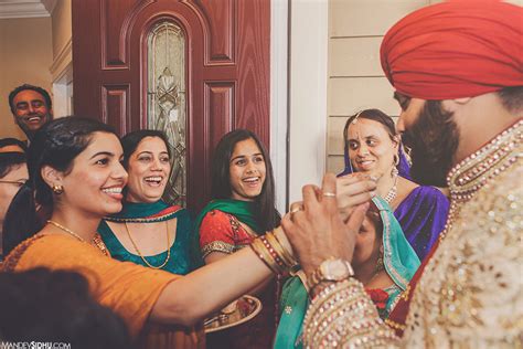 Traditional Sikh Wedding | Seattle, WA | Jasmine & Paul