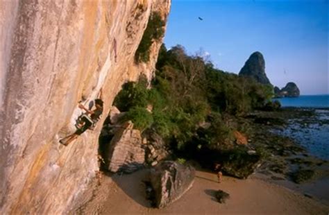 Thailand Climbing in Tonsai Beach