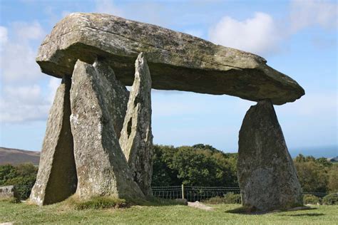 Dolmen | Ancient Megalithic Structures & Archaeology | Britannica