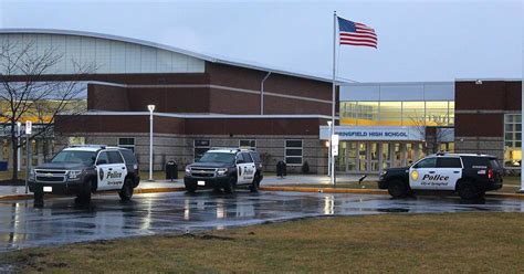 Teen accused in Springfield school remains in custody