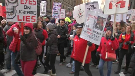 Chicago Strike: CPS teachers march downtown during Mayor Lori Lightfoot ...