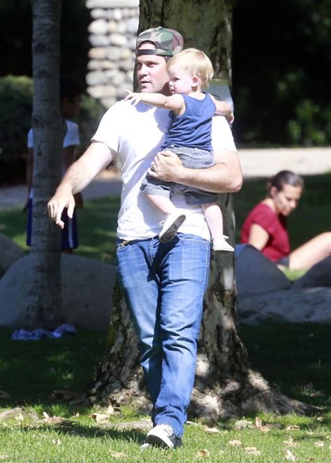 Exclusive… Mike Comrie Takes Luca To The Park | Celeb Baby Laundry