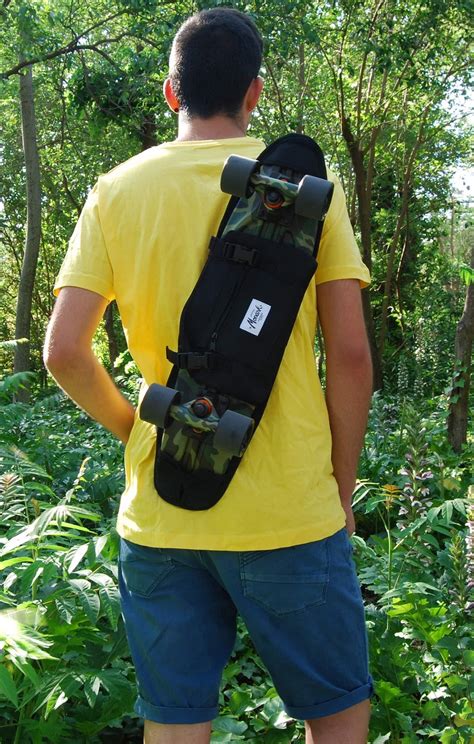 Backpack, shoulder bag and fanny pack for globe bantam cruiserboard