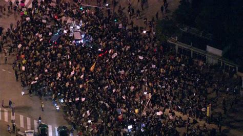 PHOTOS: Thousands of Trump protesters march in Chicago's Loop - ABC7 ...