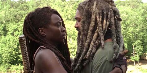 Walking Dead's Michonne & Ezekiel Marketing Trick Was Perfect