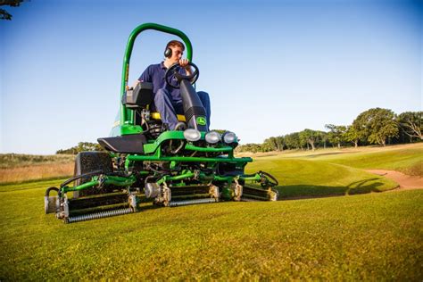 These golf course mowers are aimed at maximising plant health | Greenkeeping Magazine