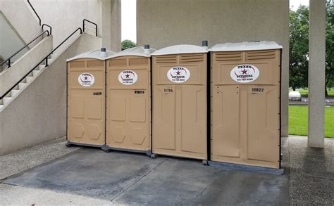 Porta John Rentals or Portable Bathroom Trailer: How to Choose