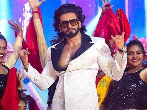 Ranveer Singh wins 'Game Changer of Indian Cinema' award at Tamil ...