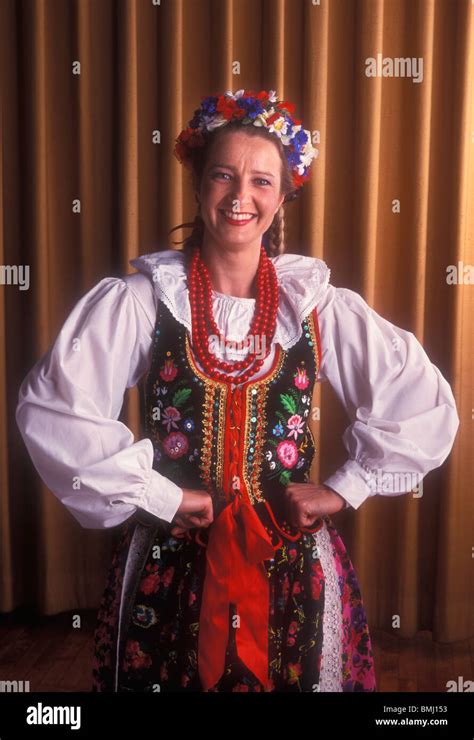 Authentic Polish Folk dancers Stock Photo - Alamy