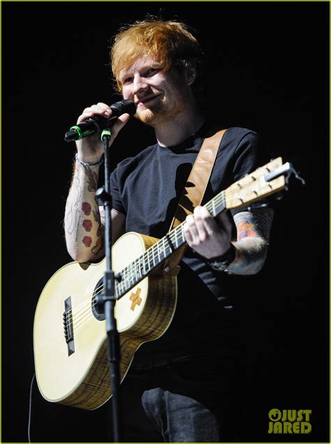 Ed Sheeran Plays Free Radio Live 2014 After Surprising Fan On 'Late Late Show': Photo 3251638 ...