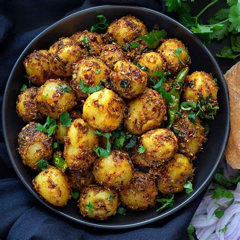 Jeera Aloo Recipe (Cumin Potatoes) - Cubes N Juliennes