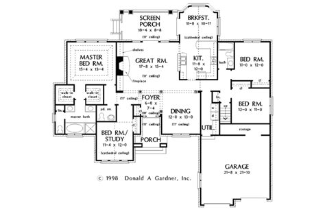 Ranch Style House Plan - 4 Beds 2.5 Baths 2200 Sq/Ft Plan #929-301 ...