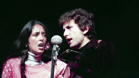 Joan Baez "admits" Bob Dylan broke her heart in trailer for stunning new documentary –... - Gold