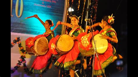 Dollu Kunitha | Drum Dance | Girls | Sujatha Murthy | Karnataka Folk ...