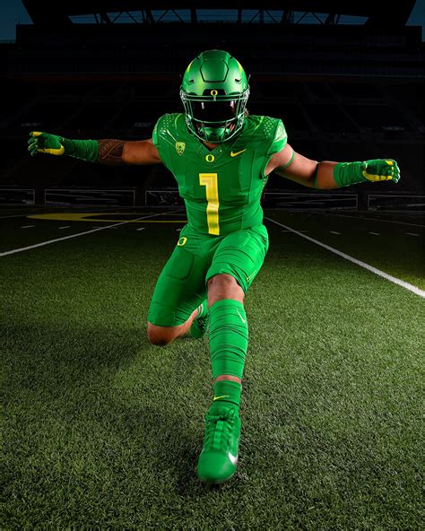 2021 Oregon Football Uniforms — UNISWAG