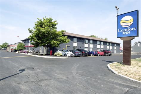 Comfort Inn Belleville - InnVest | InnVest