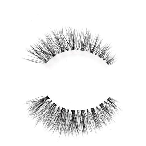 What Are Mink Lashes Made of? – Sweet Eyelashes