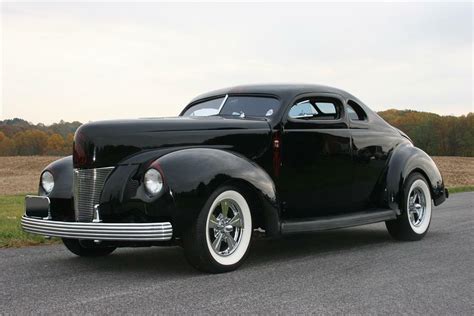 1940 FORD DELUXE 2 DOOR HOT ROD COUPE