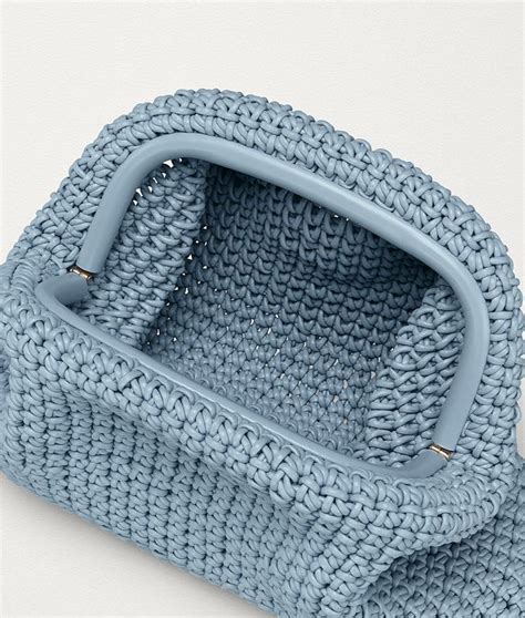 Bottega Veneta® - The Pouch | Borse all'uncinetto, Borse fatte all'uncinetto, Borsette