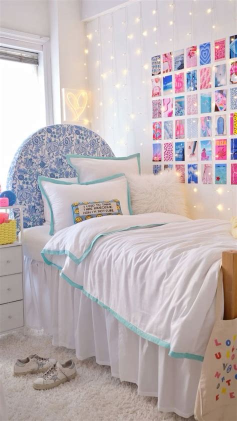 preppy dorm | Dorm room styles, College dorm room decor, Dorm room designs