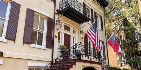 The Eliza Thompson House - Historic Boutique Hotel in Downtown Savannah