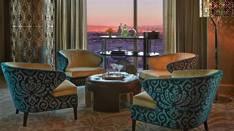 Luxury Suite with a View of the Las Vegas Strip | Four Seasons Hotel