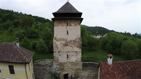 Studenica : Frescoes on the facade: East view of the tower