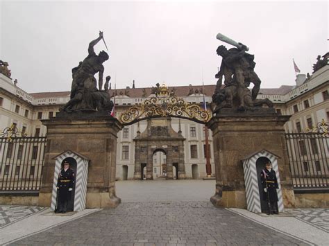 Prague Castle (Pražský hrad) - Prague's must-see attraction