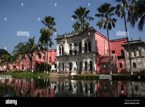 The Folk art and crafts museum in Sonargaon, Dhaka, Bangladesh ...