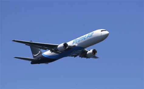 BLOG: LEADING SUPPLY CHAIN MANAGEMENT / LOGISTICS: AMAZON AIR CARGO BUYS REPAIR SHOP