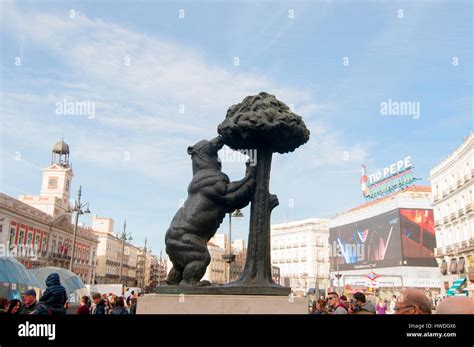 Puerta del Sol, Madrid, Spain bear and berry tree statue the symbol of ...