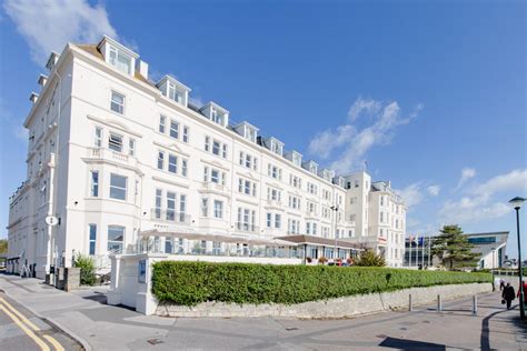 Bespoke Golf Breaks Based @ Marriott Highcliff Hotel (Bournemouth) ⛳