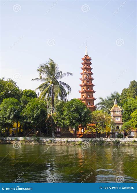 Tran Quoc Pagoda stock image. Image of pond, quoc, religion - 106724995