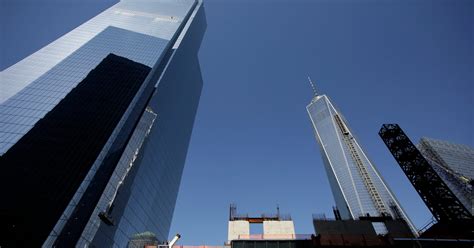 Hundreds make World Trade Center tower climb