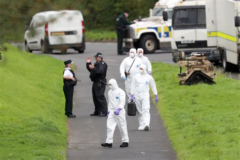 Police attacked with petrol bombs amid Lurgan disorder | UTV | ITV News