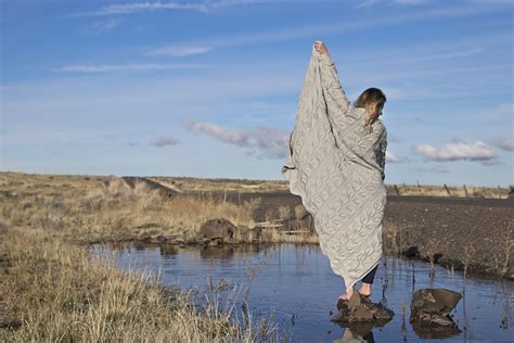 Ravelry: Sunflower Stalk Throw pattern by Imperial Yarn