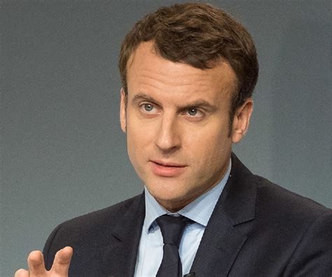 Emmanuel Macron Biography - Facts, Childhood, Family Life & Achievements