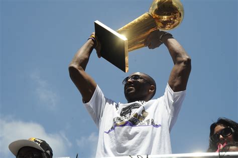 Moment of Celebration: The best Los Angeles Lakers parade highlights